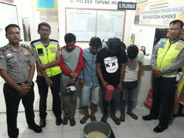 Polsek Taphil Amankan 10 Orang Pengunjung Cafe